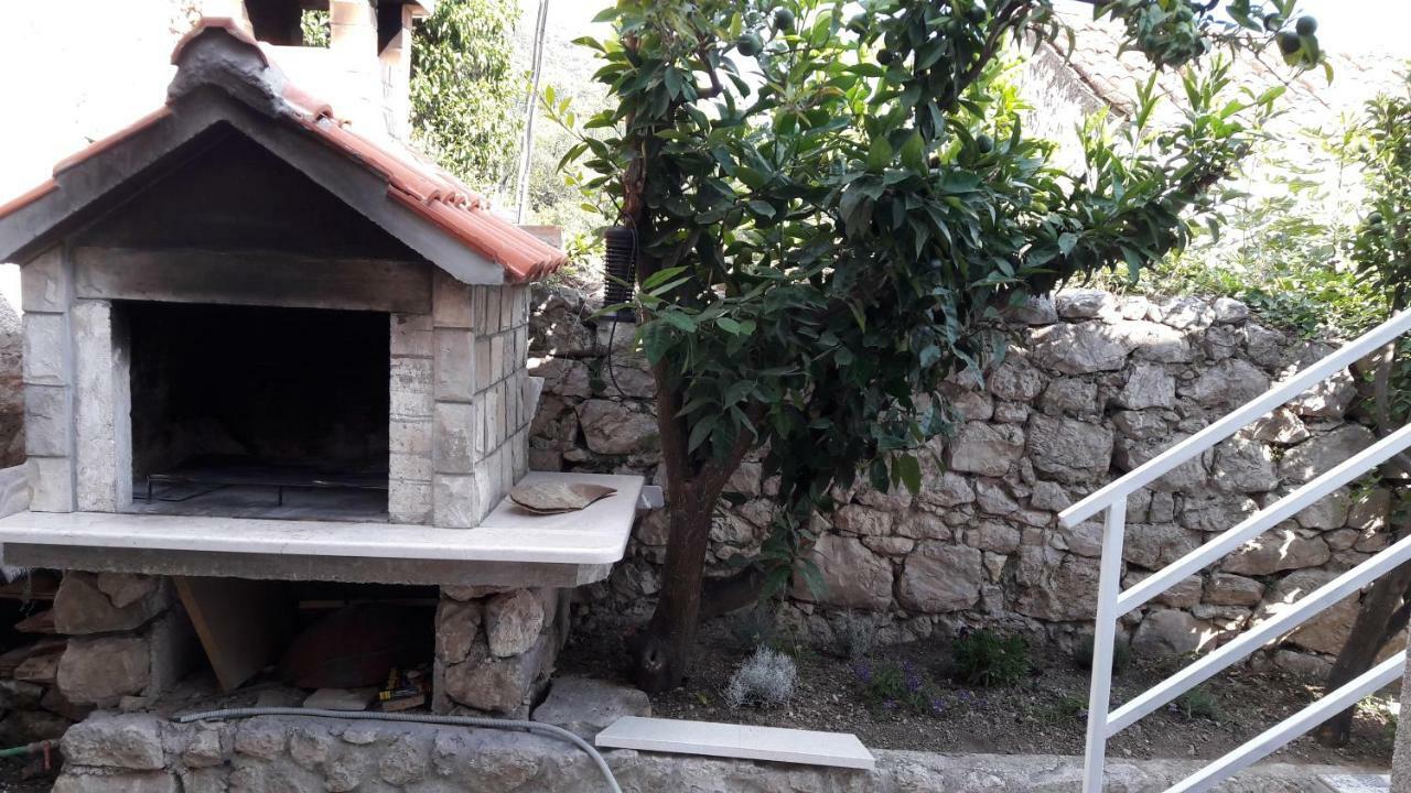 Platana Apartment